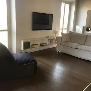 Over The Tiber Loft Appartamento Roma