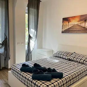 Apartament Housitalia, Mediolan